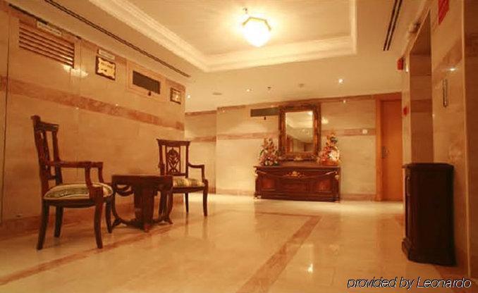 Dolphin Hotel Apartments Дубай Интерьер фото